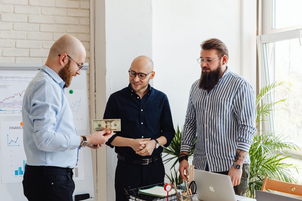 How to start a merchant cash advance company?